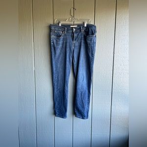 Levi’s Boyfriend Ankle Jeans
